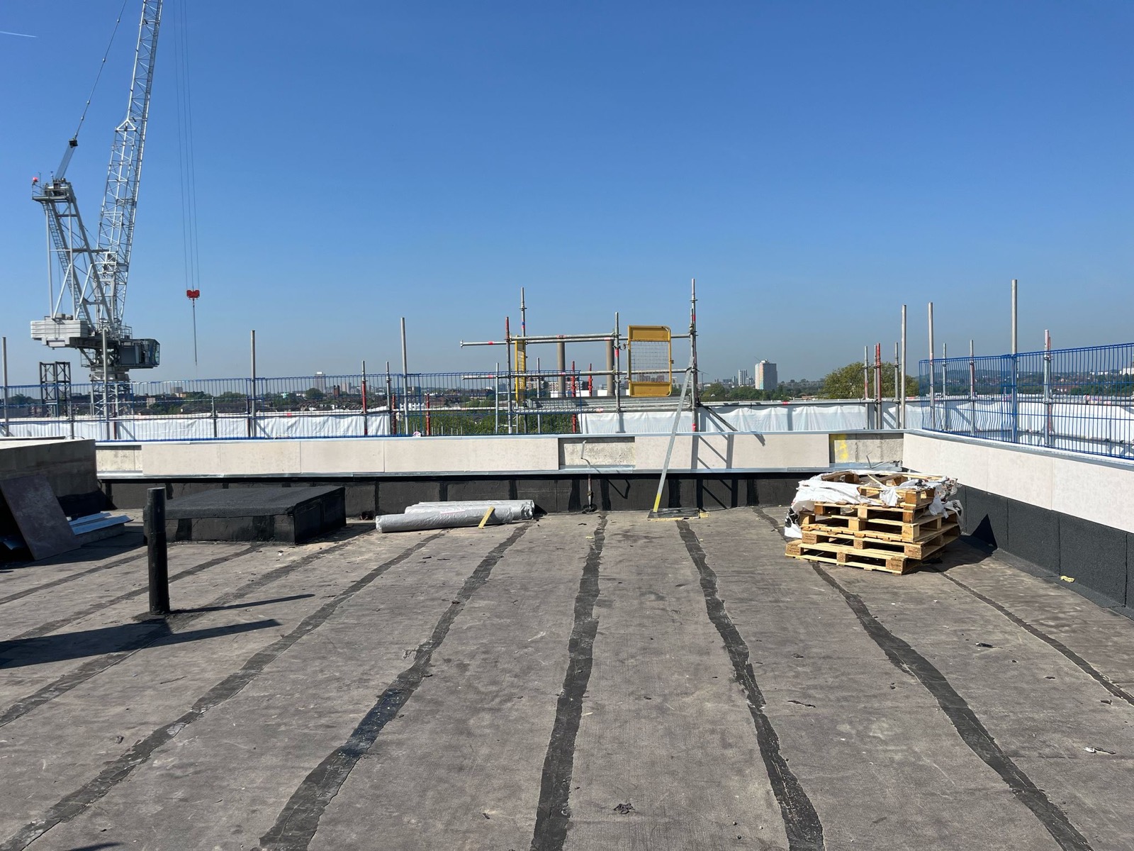 Roofing detail for commercial waterproofing.